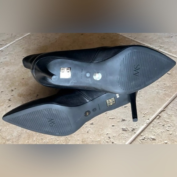 Stuart Weitzman Ankle Stretch Black Leather Pointed Toe 85mm Booties Shoes 10.5 - Picture 7 of 13